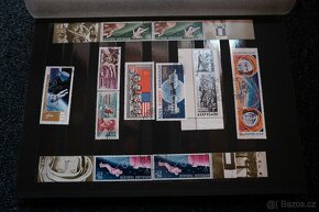 Kniha známek s vesmírnou tématikou - SSSR i USA - 11 stran - 4