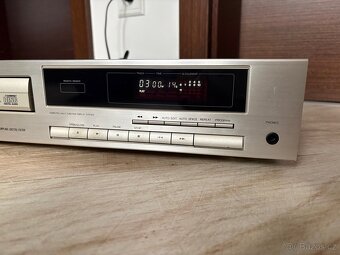CD přehrávač Denon DCD-520 včetně DO - 4