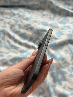 iPhone 15 256 GB - 4