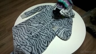 karnevalovy kostym  vel 158 ZEBRA - 4