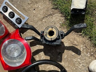 Náhradní díly VW Passat B6 - 4