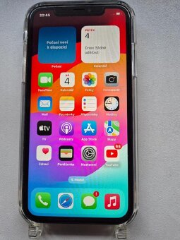 I phone 11 - 4
