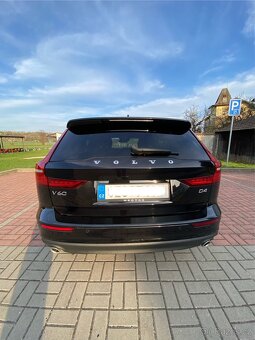 Volvo V60 D4 Geartronic, 140kW, kožený interiér - 4
