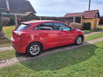 Hyundai i30 1.6i 99kw Trend - 4