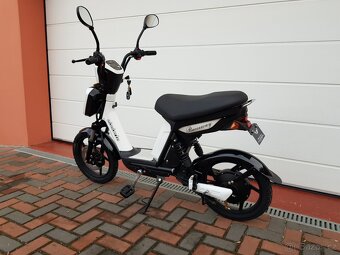 E-Babeta - elektrický moped bez nutnosti mít ŘP - 4