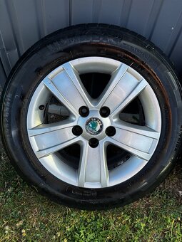 Prodám Alu r15 5x112 s letní pneu 195/65 - 4