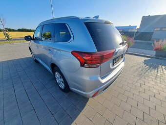 Mitsubishi Outlander 2.0 PHEV, jen 37.t.Km - 4