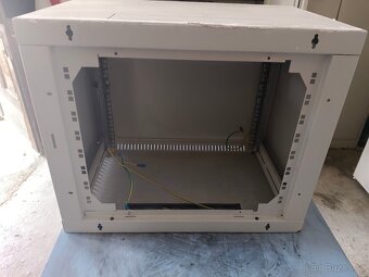 Rack skříň Triton, Patch panel, Web smart switch - 4