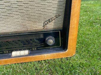 rádio staré rádio tesla retro audio tesla festival - 4