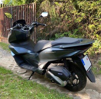 Skútr Honda PCX 125 rv. 2022 - 4