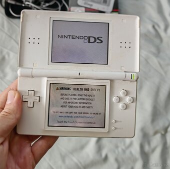 NINTENDO DS LITE (bílá) + HRY - 4