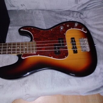 Prodám sestavu baskytary a komba SLEVA - 4