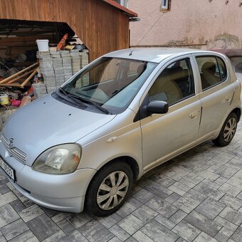 Toyota Yaris 1.0 50kW - 4