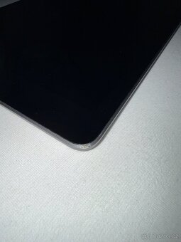 Prodám iPad 6th generace 128 Gb Wifi + Cellular - 4
