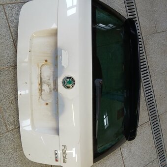 Fabia 2 Monte-carlo 5.dveře, víko kufru,  křídlo - 4