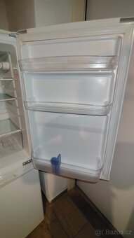 Lednice   A++ BAUMATIC pěkná úsporná lednice s mrazákem - 4