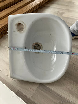 Umyvadlo do koupelna a wc sanita - 4