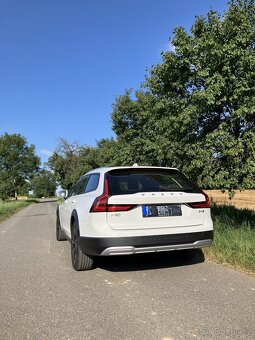 Volvo V90 Cross Country 2.0 D 145kW  2021 - 4