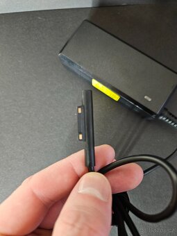 Napájecí adaptér pro Microsoft Surface Pro - 4