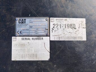 Zametací stroj CAT BU 115 - 4