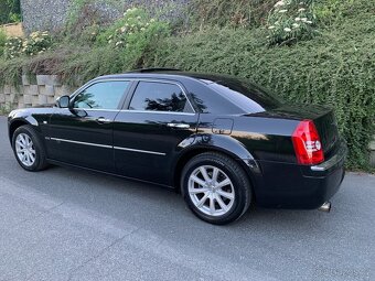 Chrysler 300C 3.0CRD limuzína Signature Series - 4