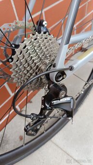 Karbonová silnička CUBE Attain GTC, Shimano 105, vel. 58 - 4