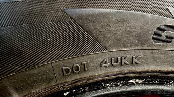 275/55 r20 - 4