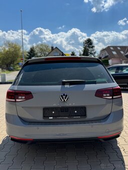 VW Passat - 4