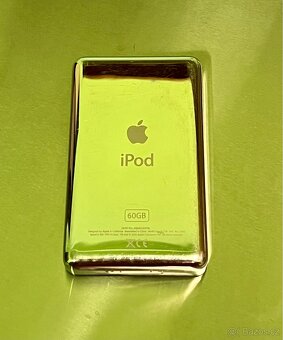 iPod Classic 5gen A1136 (60 GB) – s nahraným Rockboxem - 4