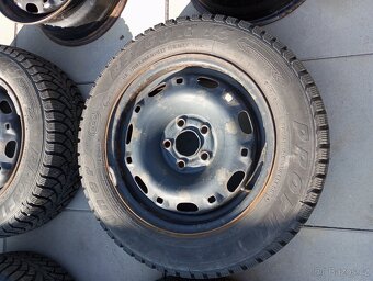 Zimní pneu 4x 185/60 R14 82T 8.5mm (téměř nové) - 4