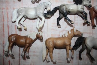Figurky koní Schleich 2 - 4