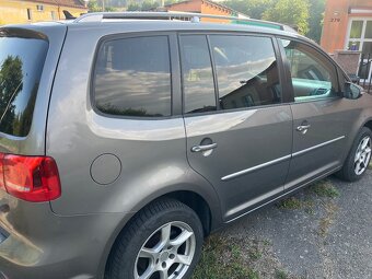 Volkswagen Touran - 4