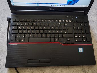 Fujitsu Lifebook E556 /i5/ram16gb/ssd512 intel - 4