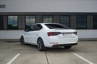 Škoda Superb 2.0 TSI Sportline 4x4 DSG - 4