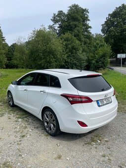 HYUNDAI i30 1.6 crdi 81kw STYLE - 4