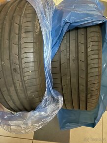 Toyo 245/45/19 kvalitní japonské vzorek 90% Michelin sport p - 4