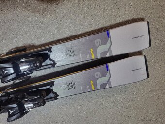 SJEZD.CARV. LYŽE ATOMIC REDSTER Q9 - 152 CM - 4