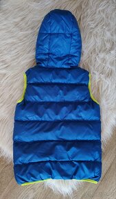 Vesta pro chlapce
Vel.- 140
- 4