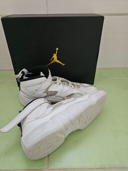 Prodám boty Nike Jordan, vel. 35 - 4