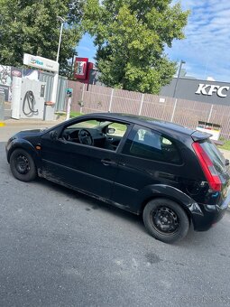 Ford Fiesta 2003 - 4