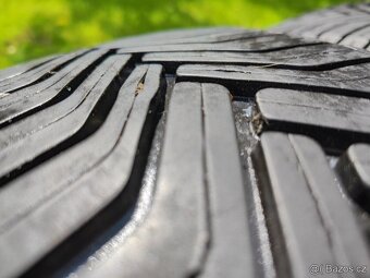 2 celoroční pneumatiky Michelin 235/55/19 - 4