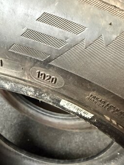 Zimní pneu 225/55 R17 - 4