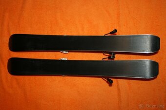 detské lyže atomic 70 cm , lyžáky - 4