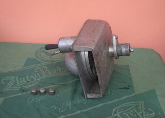 Příslušenství k robotu. Digitální váha. Nářezový stroj. - 4