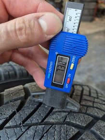 Falken zimní 195/60 R16 - 4