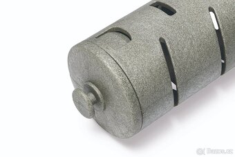 Zábavné krmítko – váleček pro slepice - Beeztees - 4