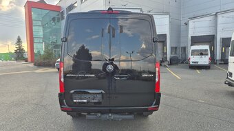 Mercedes-Benz Sprinter Tourer 319 VIP - 4