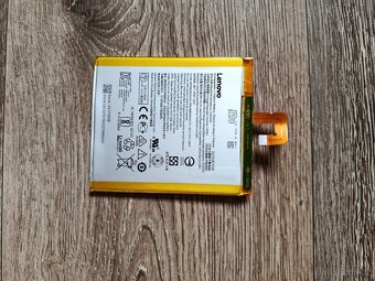 Lenovo TAB3 7 Essential - 4