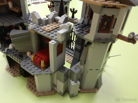 LEGO 9468, 9463 - séria Castle - Vampírsky hrad + Vlkolak - 4