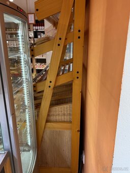 Regál na pečivo – dřevo, s koši a úložným prostorem - 4